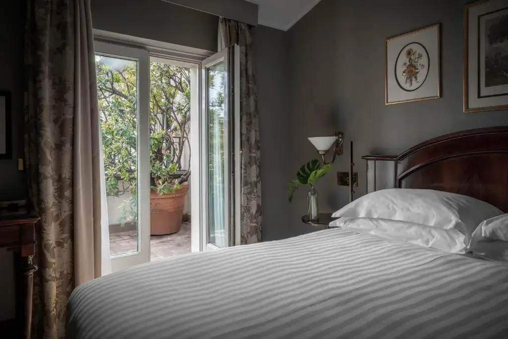 guest_rooms