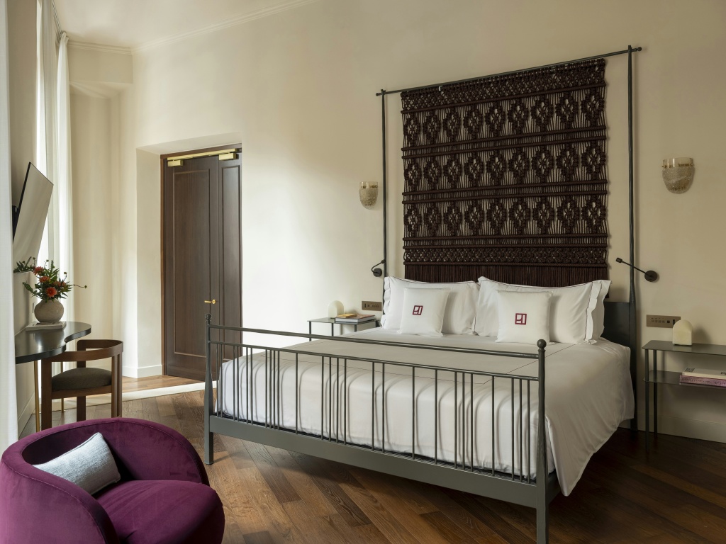 guest_rooms
