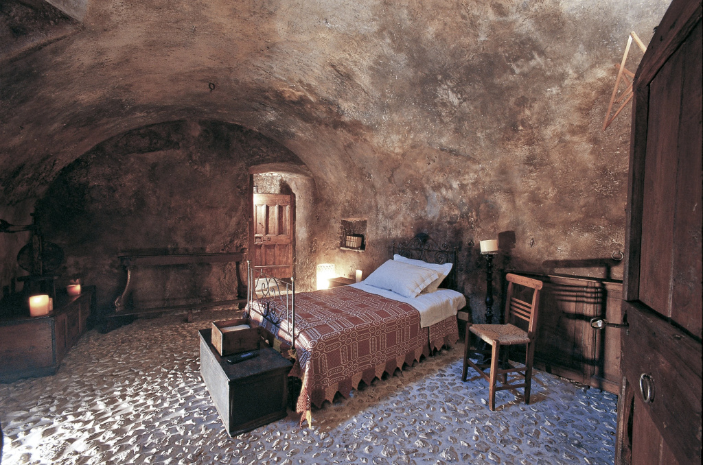 guest_rooms