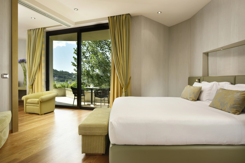 guest_rooms
