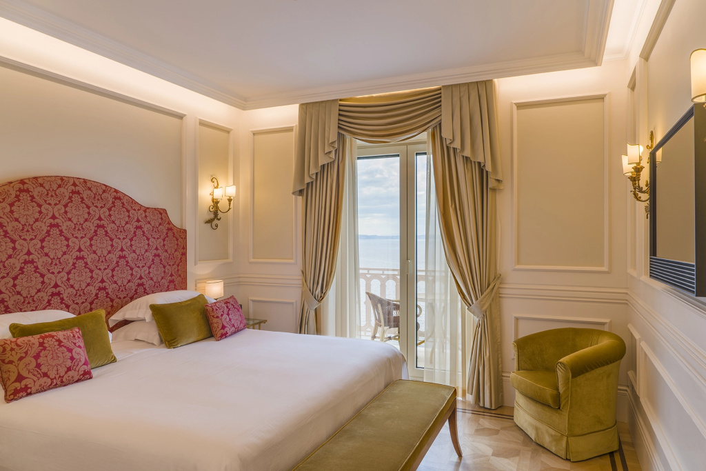 guest_rooms