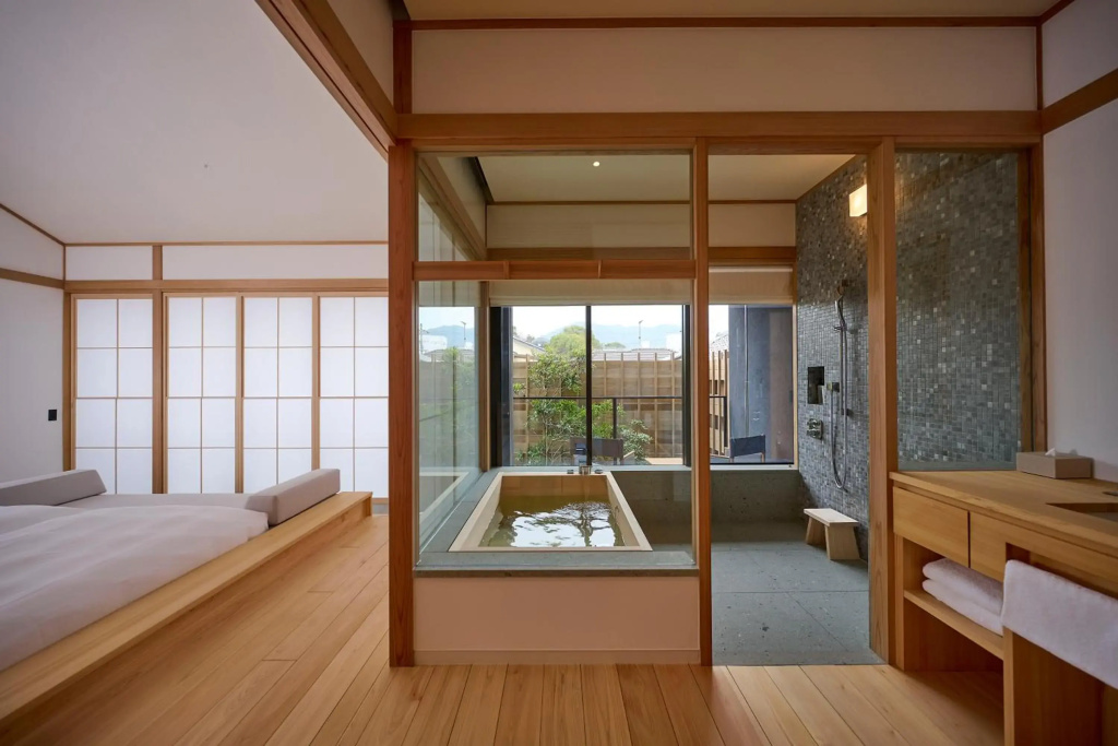 guest_rooms