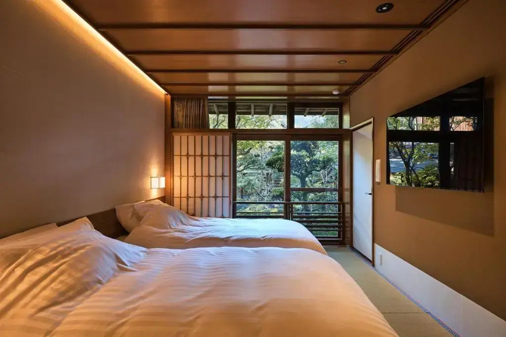 guest_rooms