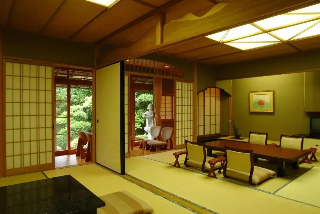 guest_rooms