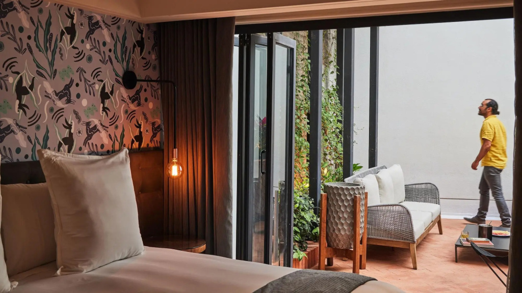 guest_rooms