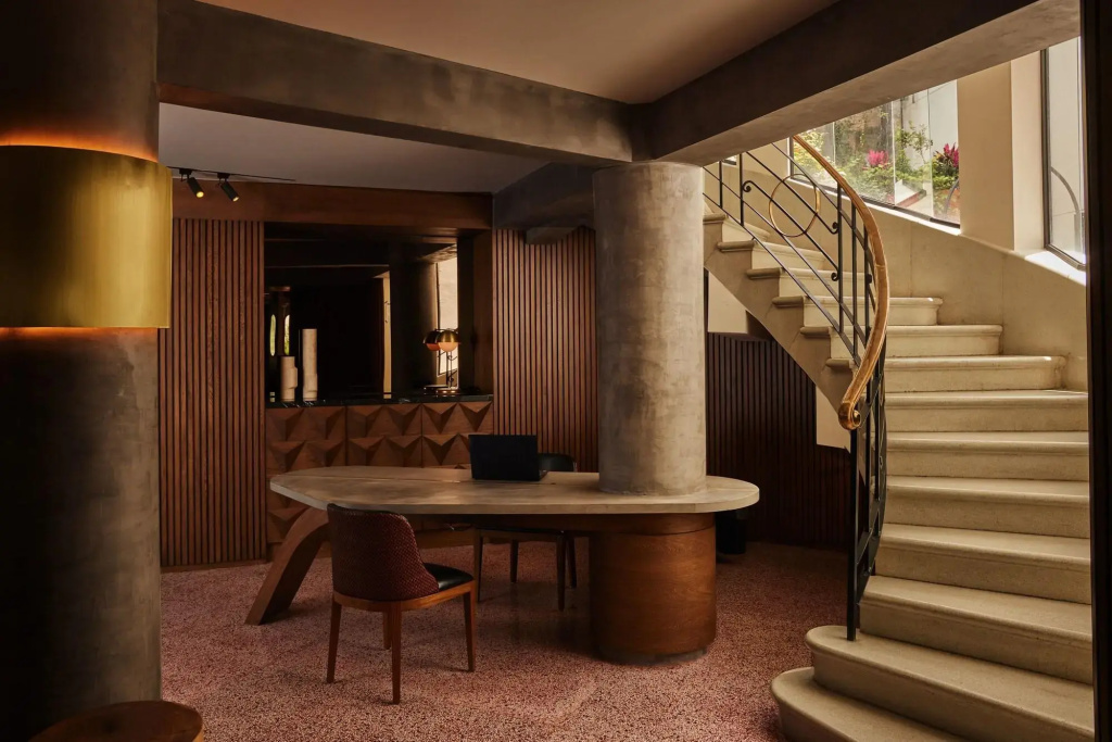 hotel_rooms