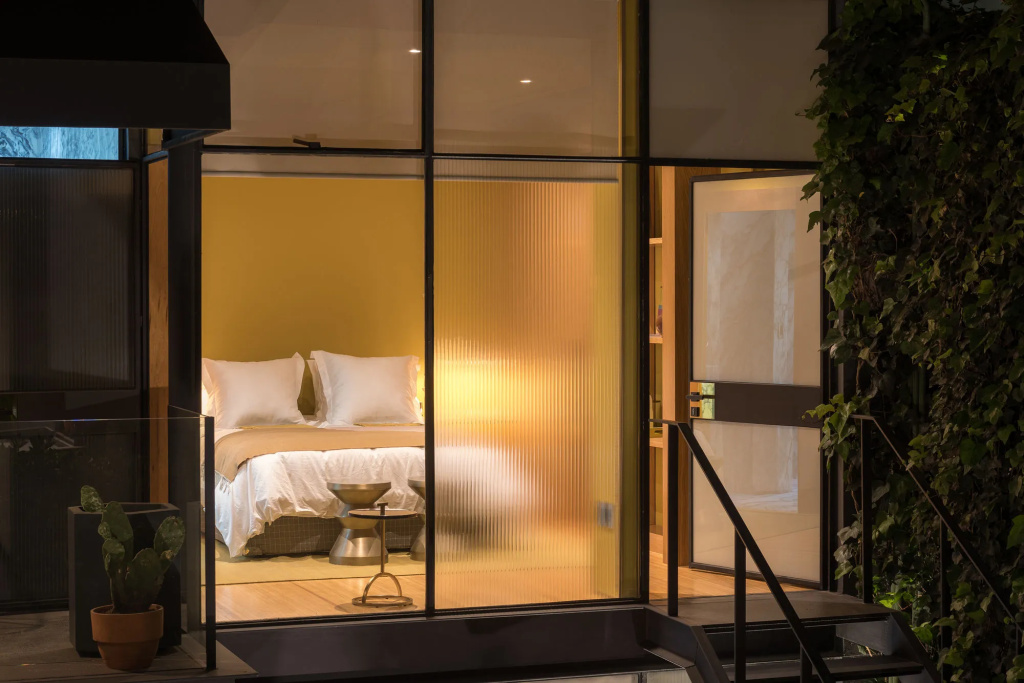 guest_rooms