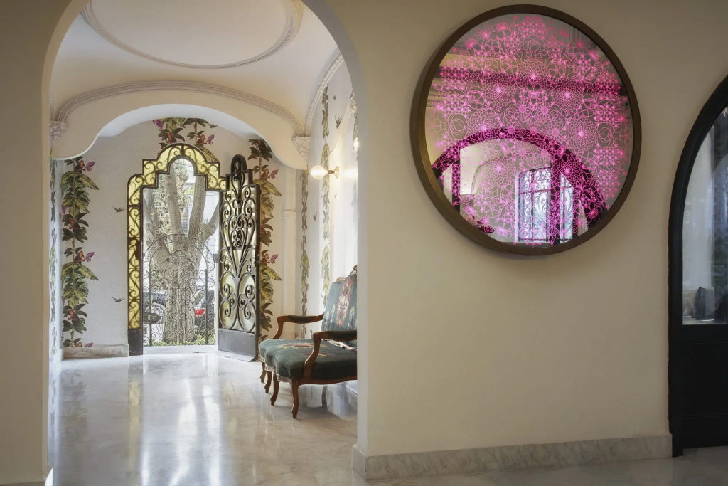 lobby