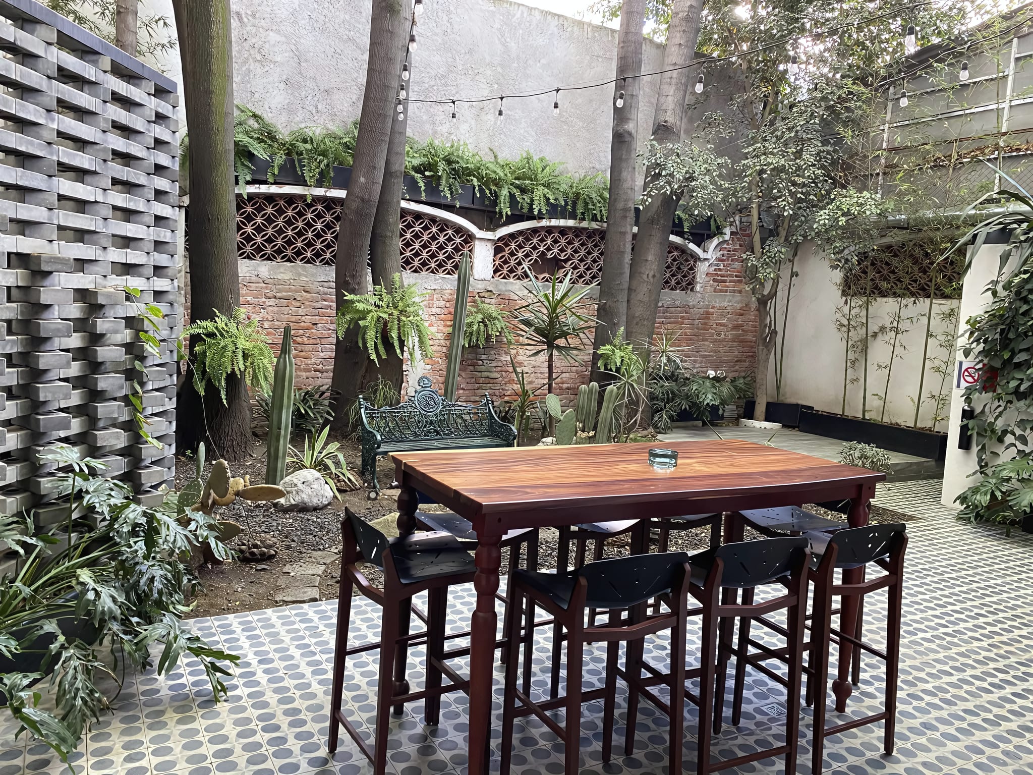 A 1940s Mansion Reimagined