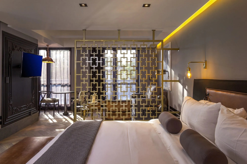 hotel_rooms