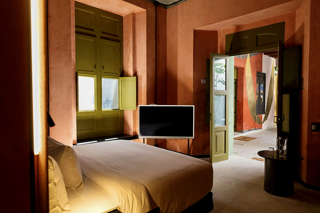 guest_rooms