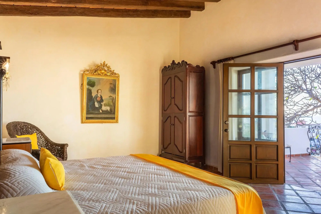 guest_rooms