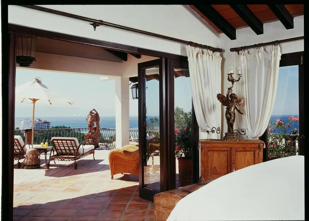 guest_rooms