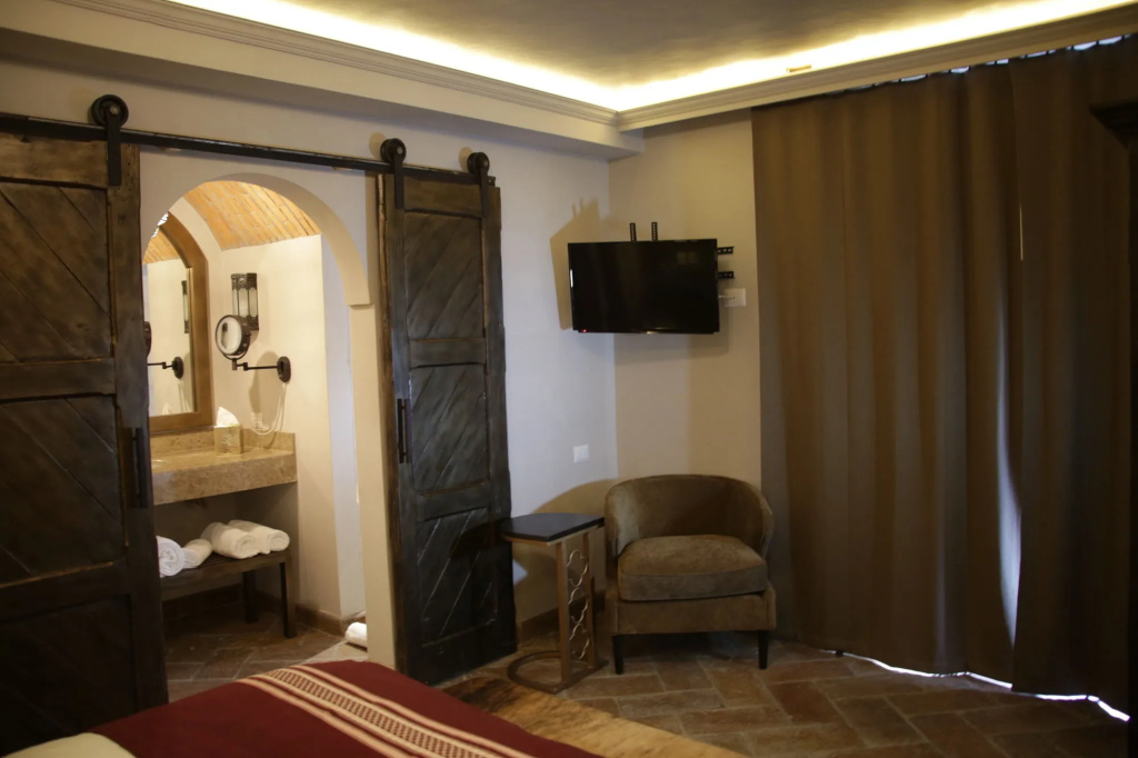 guest_rooms