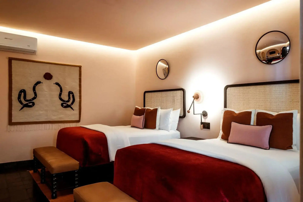 guest_rooms