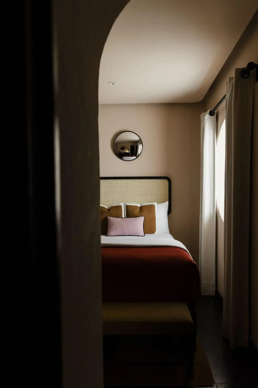 guest_rooms