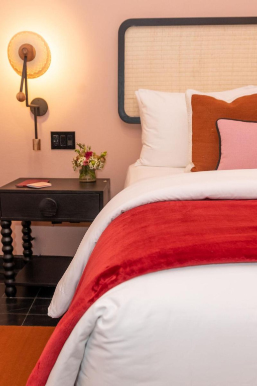 guest_rooms