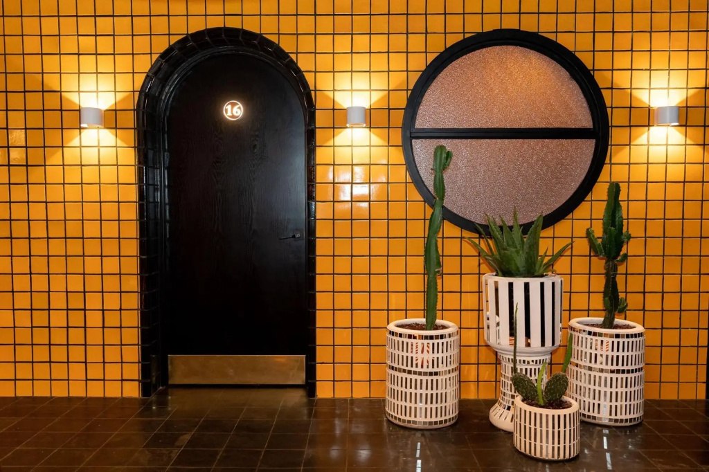 hotel_rooms