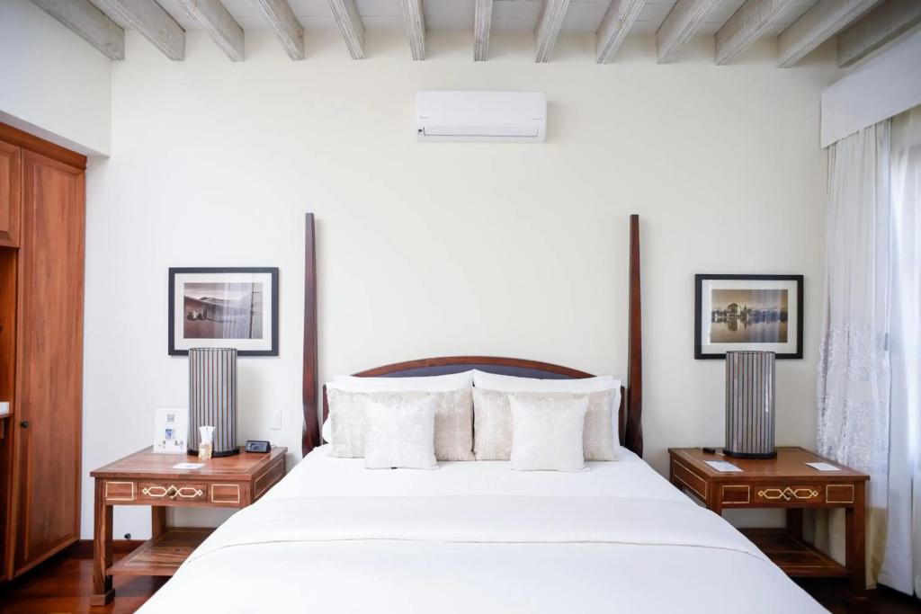 guest_rooms