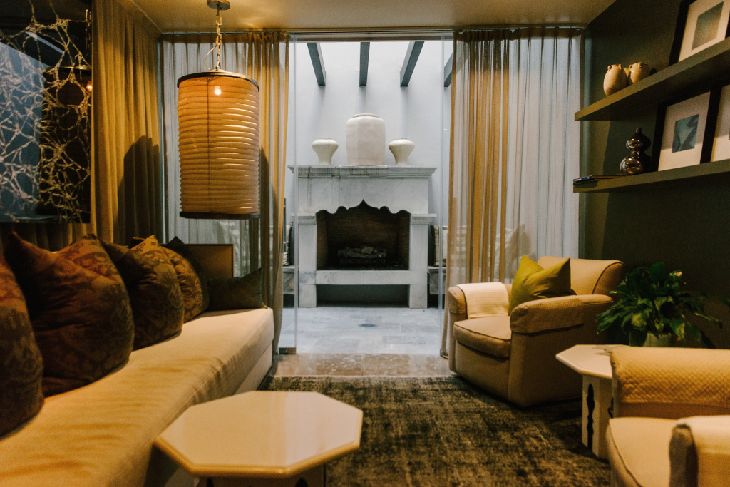 guest_rooms