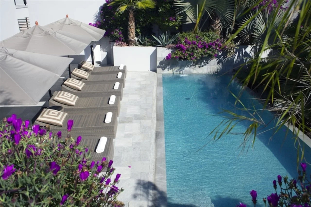 pool
