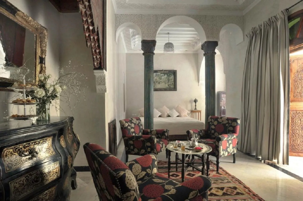 hotel_rooms