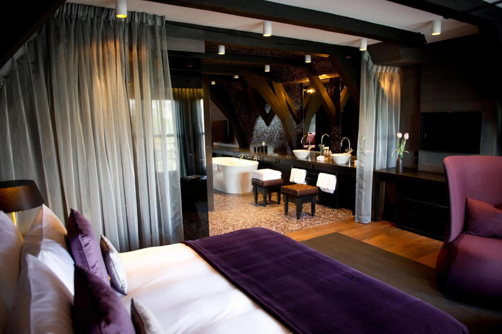 guest_rooms