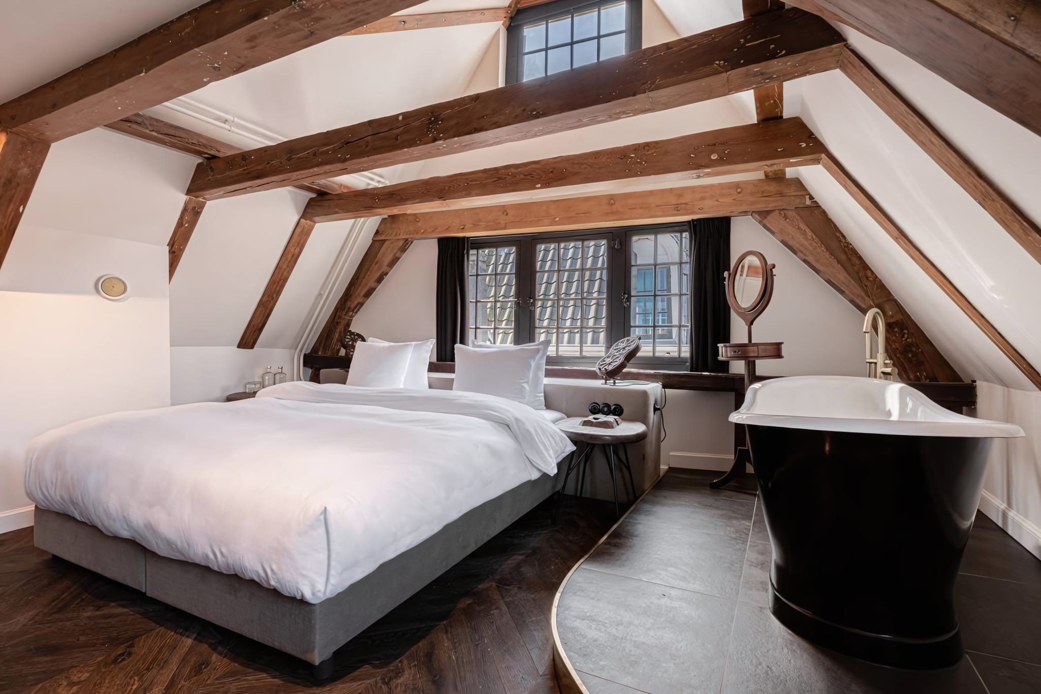 guest_rooms