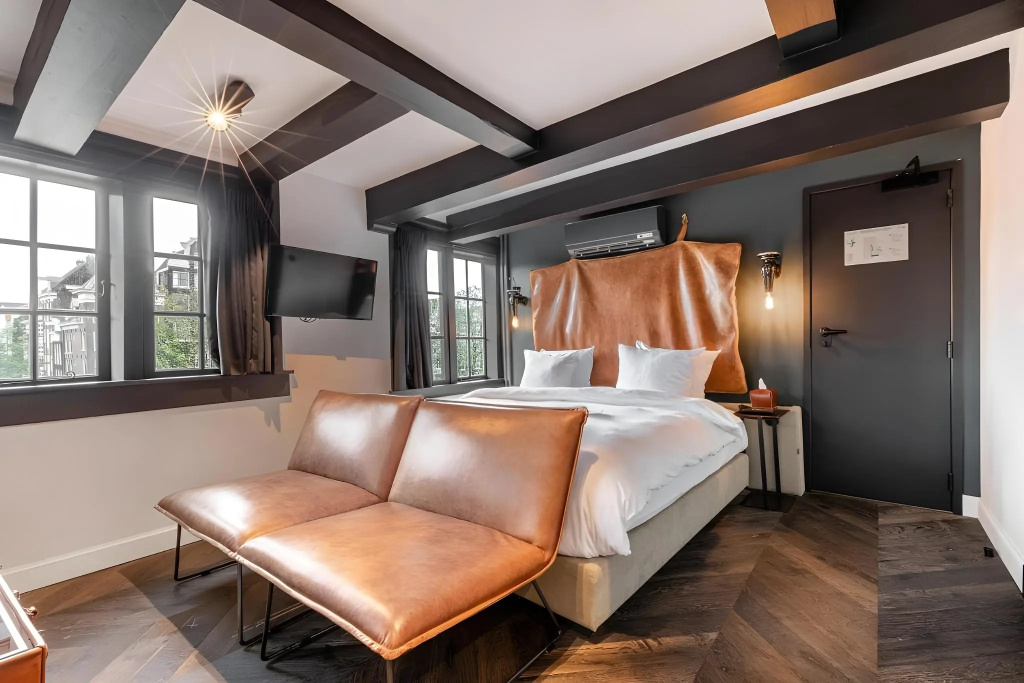 guest_rooms