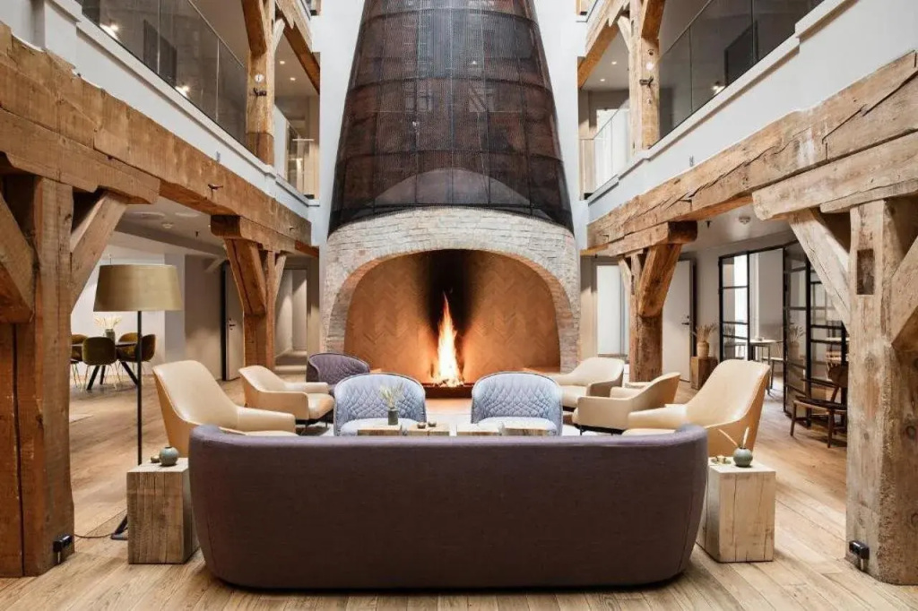 lobby