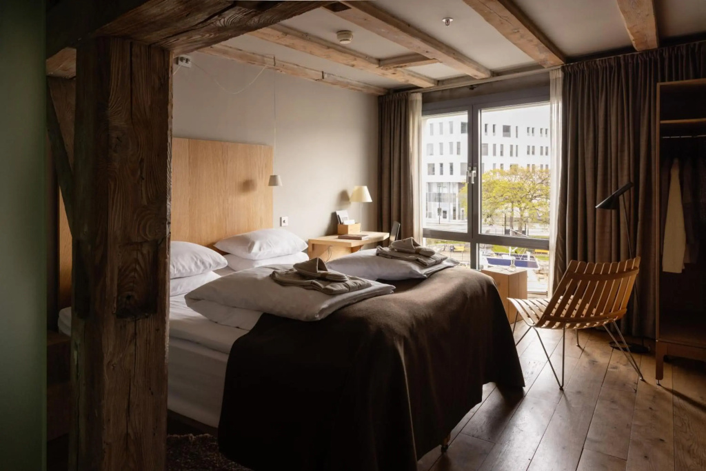 guest_rooms