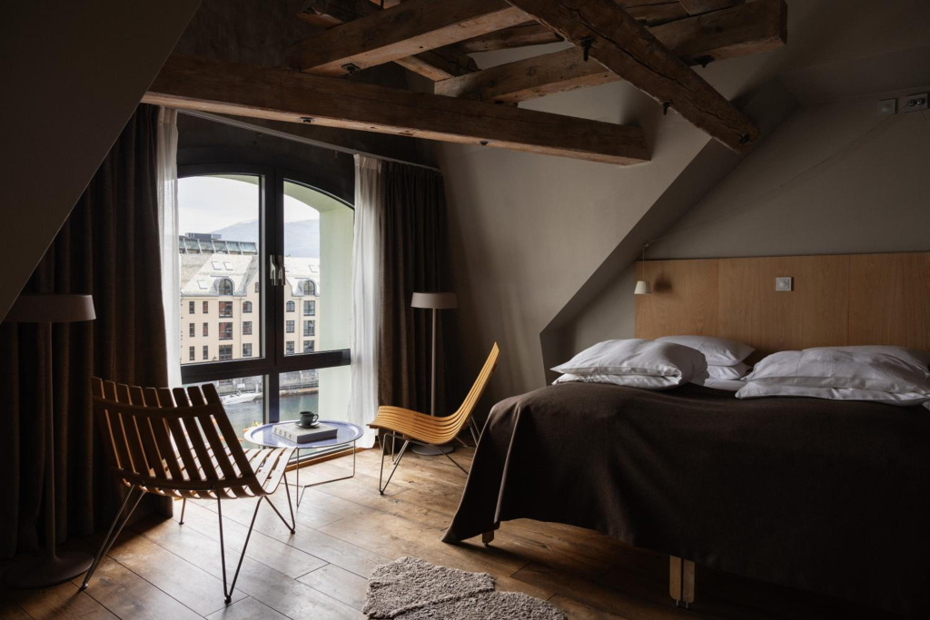 guest_rooms