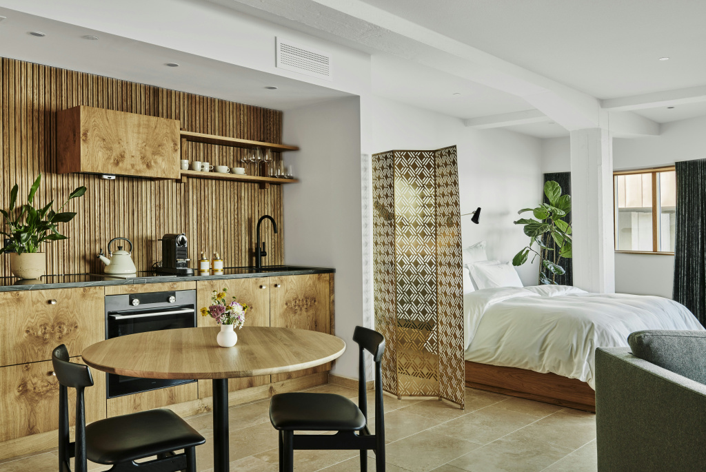 guest_rooms