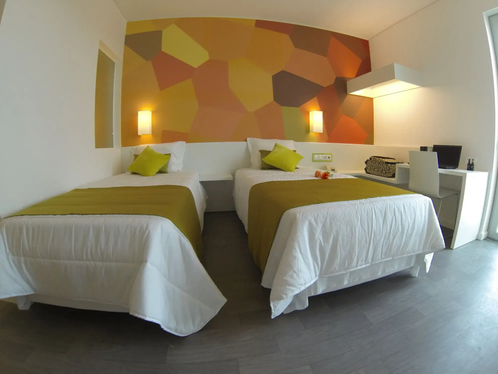 guest_rooms