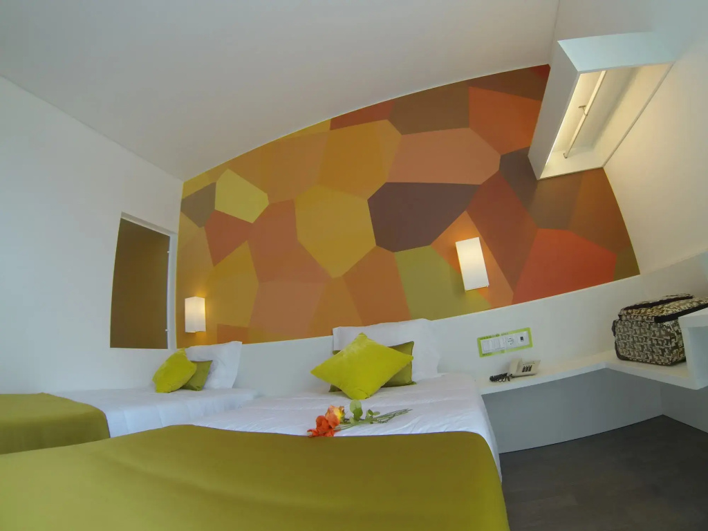 guest_rooms