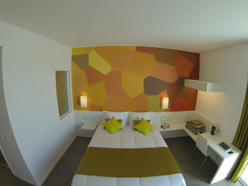guest_rooms