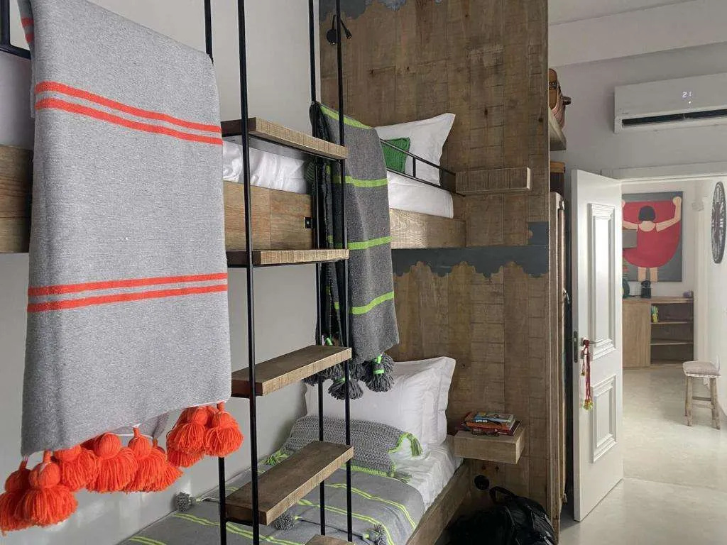 guest_rooms