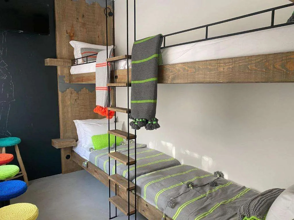 guest_rooms