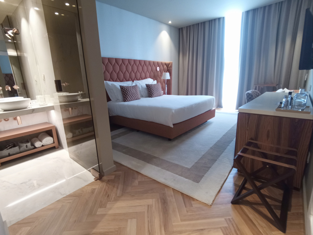 guest_rooms