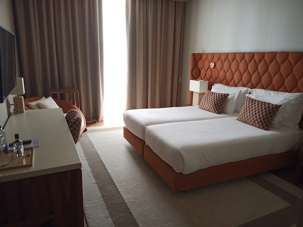 guest_rooms