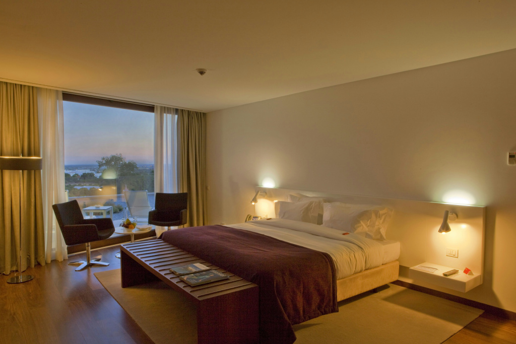 guest_rooms