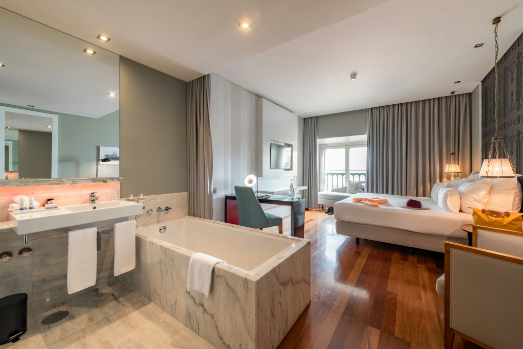 guest_rooms