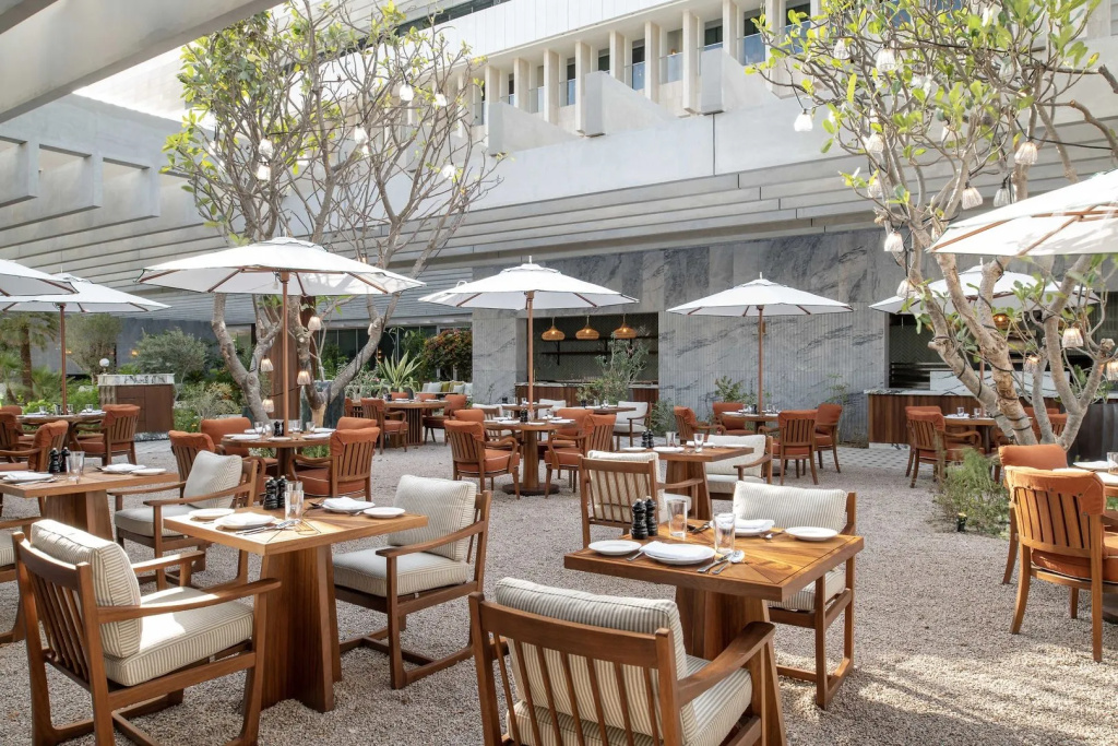 restaurant