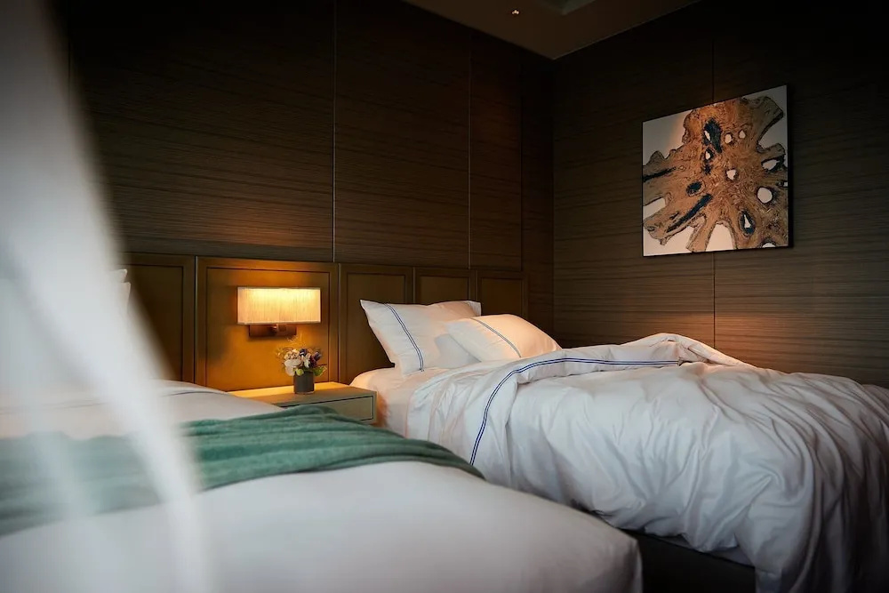 guest_rooms