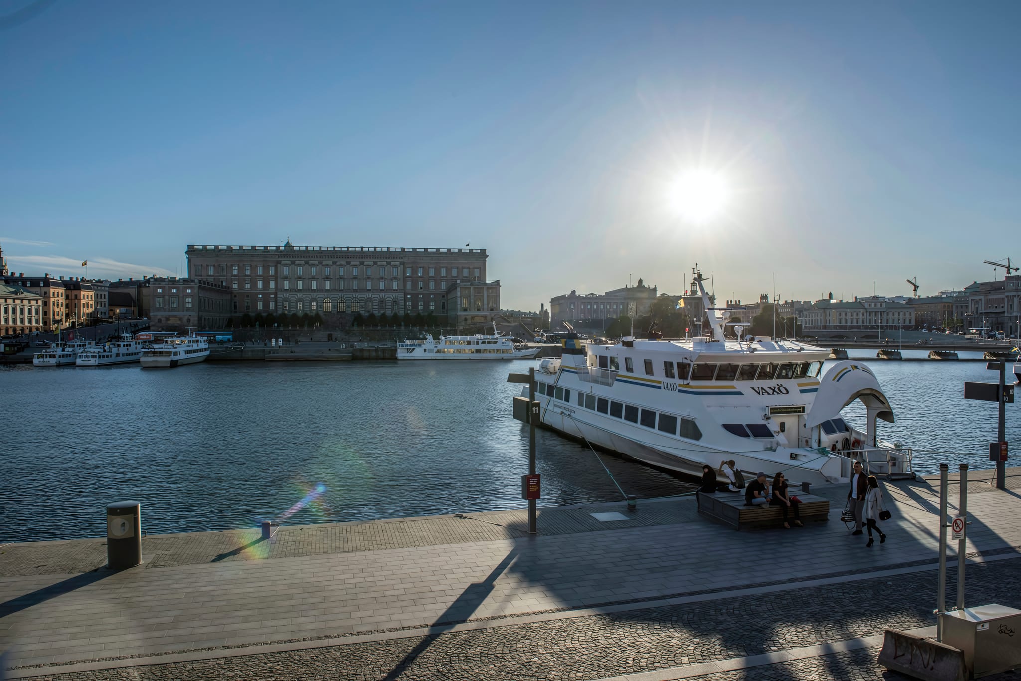 Villa Minuty Takes Over the Terrace
