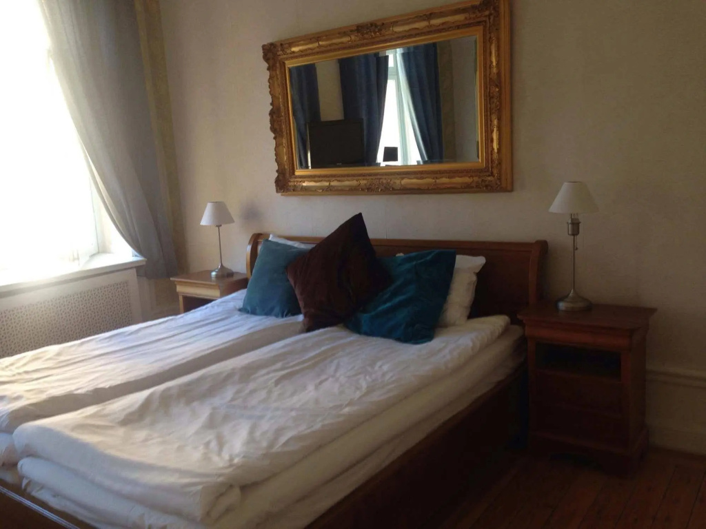 guest_rooms