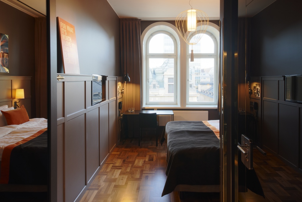 guest_rooms