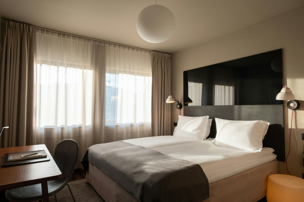guest_rooms