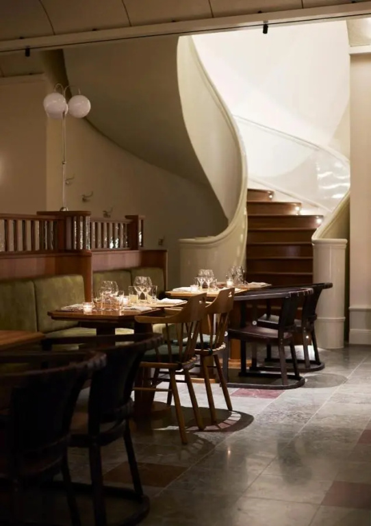 restaurant