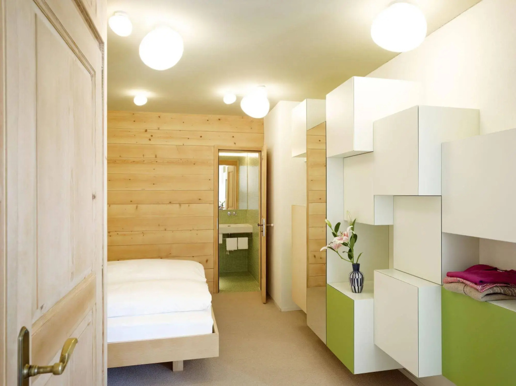 guest_rooms